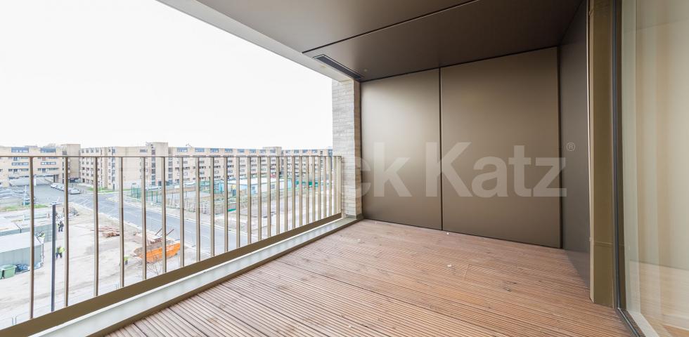 			NEW INSTRUCTION!, 2 Bedroom, 1 bath, 1 reception Apartment			 MURRAIN ROAD, FINSBURY PARK